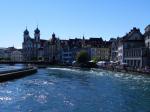 Lucerne - Vue sur les rives de la Reuss et la University Church
